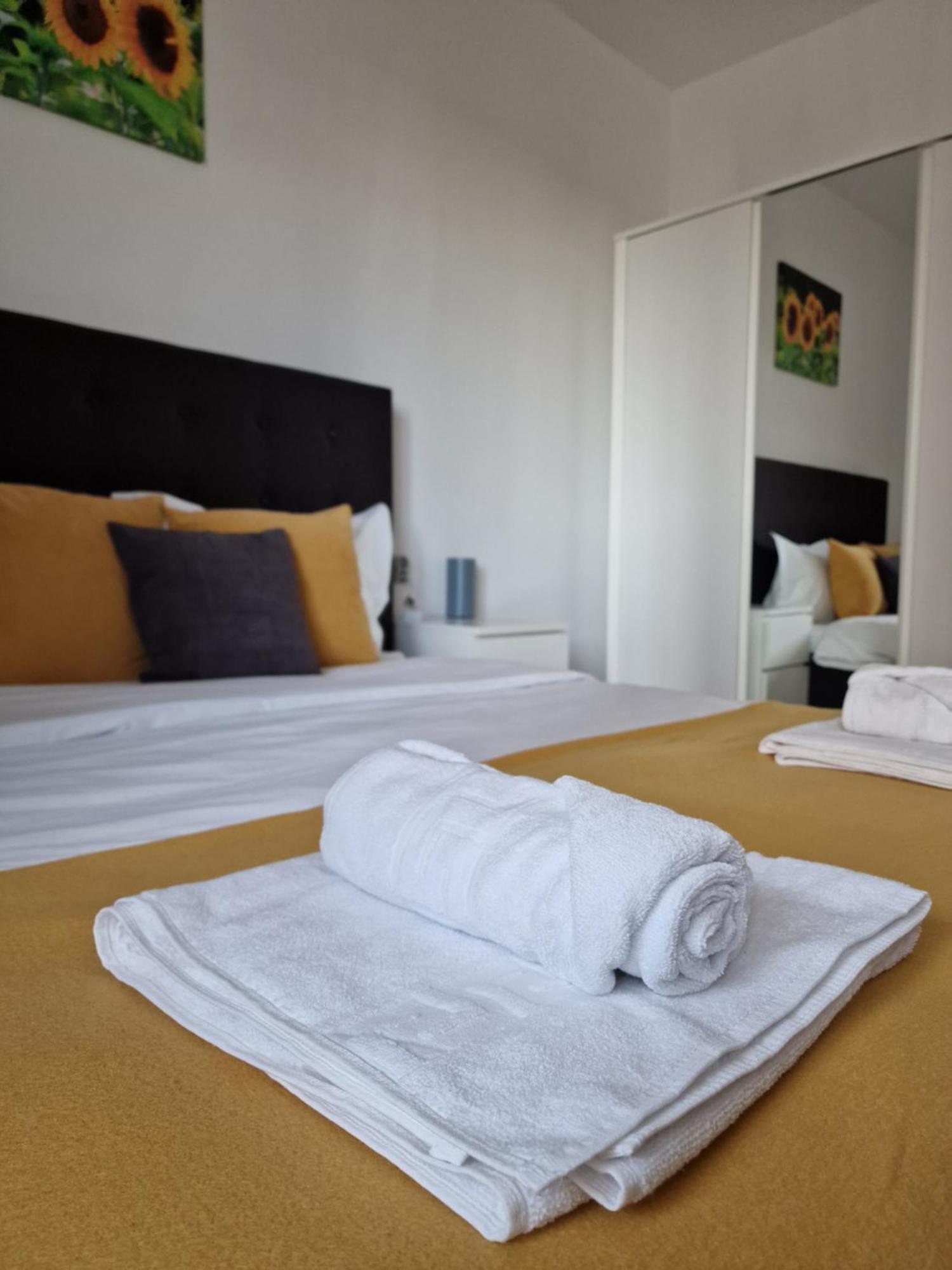Vic Apartament Drobeta Turnu Severin Exteriör bild